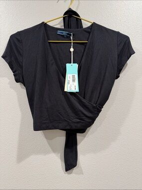 Shore Black Short-Sleeve Wrap Crop Top Size Small BNWT